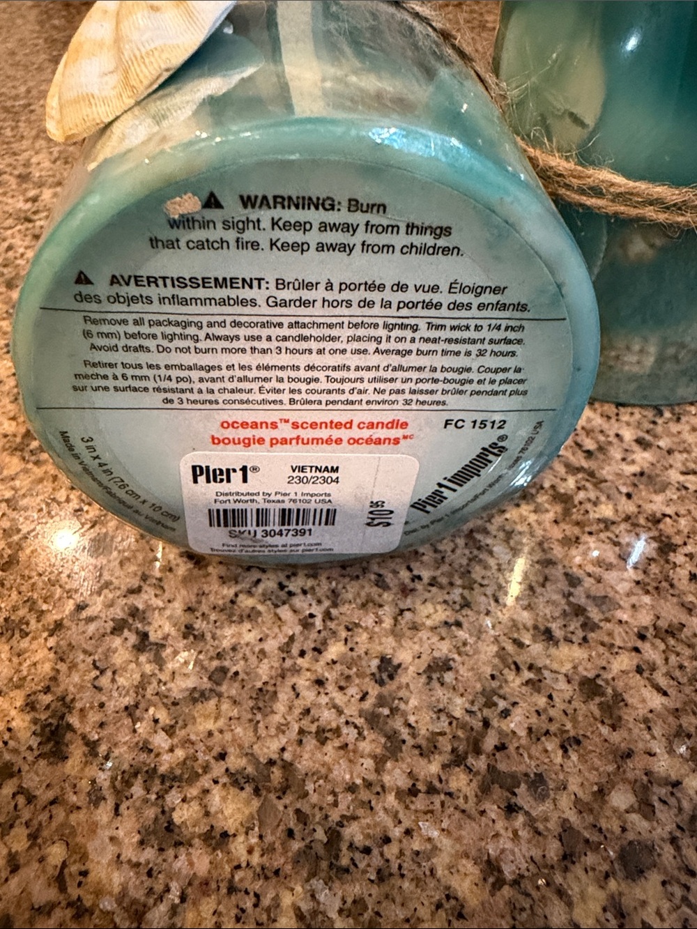 Pier 1 Imports Oceans Scented Pillar Candles Pair Seashell Beach House NWT - Picture 4 of 7